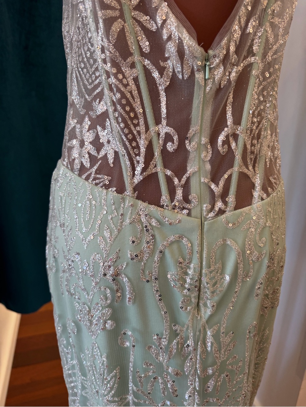 Evening gown with an illusion sheer - Picture 4 of 8